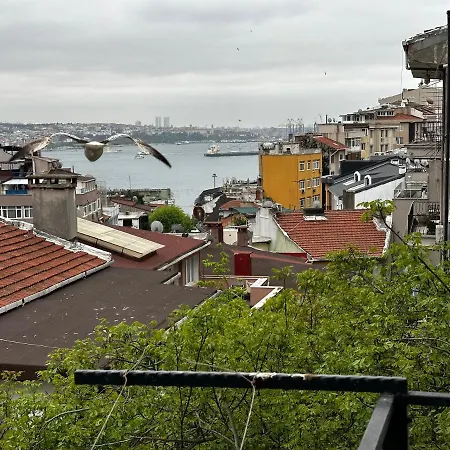 Cute Flat Cihangir Appartement Istanboel